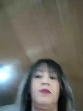 hornymilf72 - Hornymilf72's free webcam