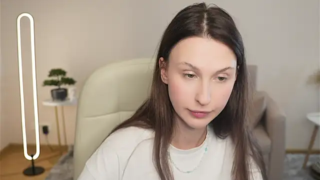 vinniepoplar - VinniePoplar's free webcam