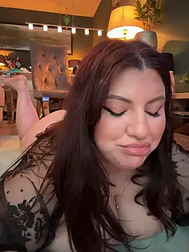 Webcam Model (CurvyKimmy1)  is live.Free join now!