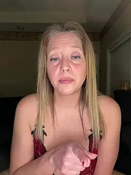 Webcam Model (MissyLovelace) is live