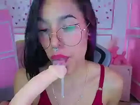 stephania_t - Stephania_t's free webcam - UK Sex Cams