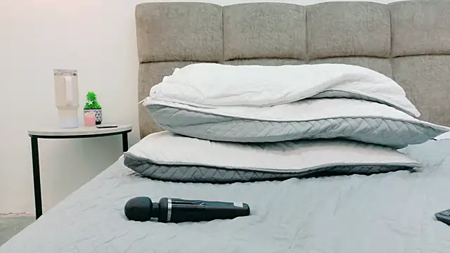 almarose_ - AlmaRose_'s free webcam - UK Sex Cams