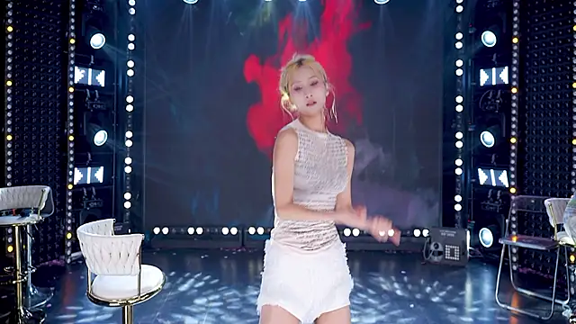 美女cdyyds003在线直播