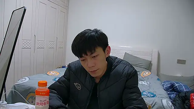 paofu-001 Live Webcam on Stripchat