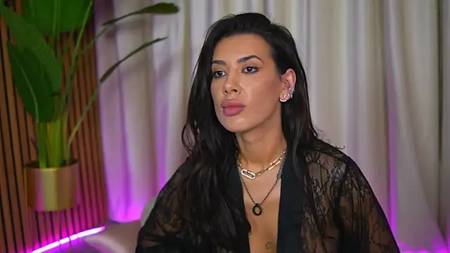 foxiejullia - FoxieJullia's free webcam