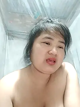 bigboobs186 - BigBoobs186's free webcam