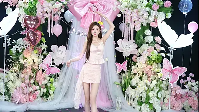 shiny-girl7788 - Shiny-girl7788's free webcam - UK Sex Cams