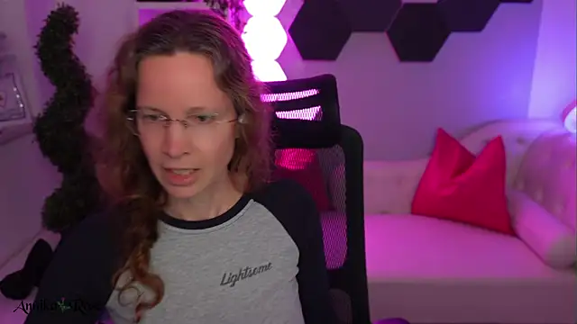 AnnikaRose webcam
