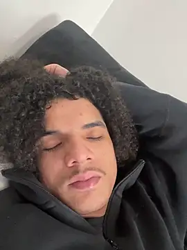 Mrlaythedickdown webcam