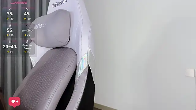 美女OwQoll在线直播