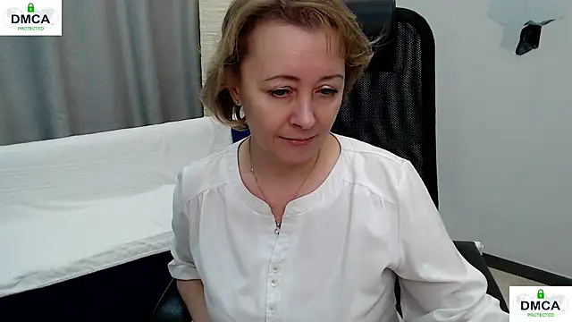 mona_w - MONA_W's free webcam - UK Sex Cams