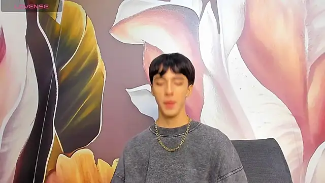 aerumchae (M twink) - spit on my dick