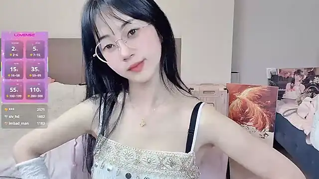 美女-ruoruo-在线直播