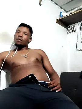 hugo3918_ - Hugo3918_'s free webcam - UK Sex Cams