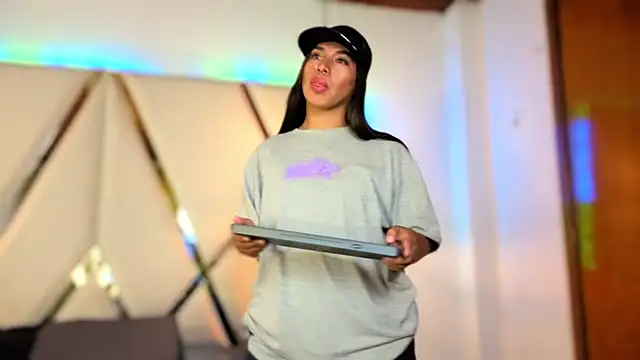 meelfox - MeelFox's free webcam - UK Sex Cams