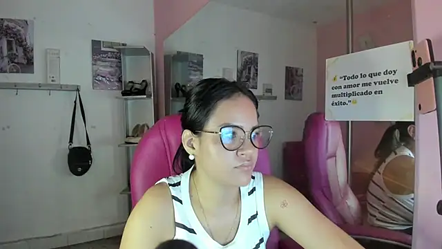 camila--rey - CAMILA--REY's free webcam