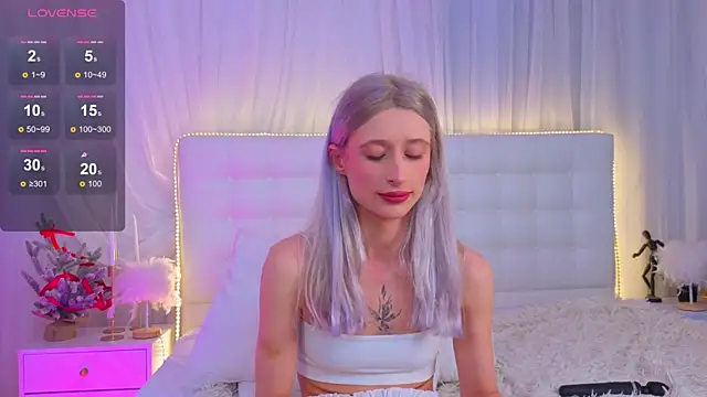 monica_leen - Monica_Leen's free webcam - UK Sex Cams