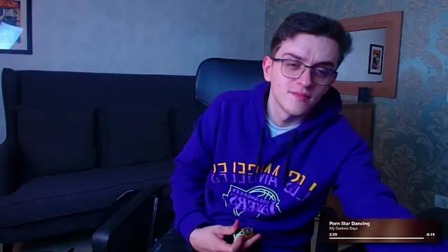 felixstarkk - FelixStarkk's free webcam - UK Sex Cams