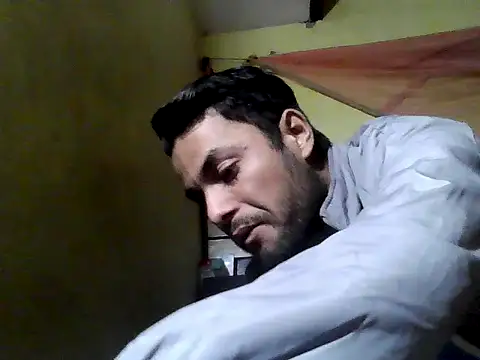 stubborndesiboy - Stubborndesiboy's free webcam - UK Sex Cams