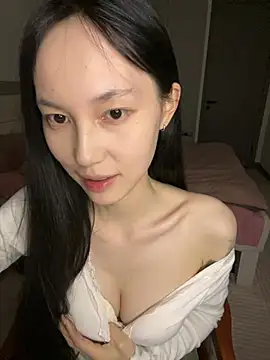 💕不开票～喜欢蛋蛋的守护哦～感谢家人们的支持～pvt/ c2c 不漏点不插入 不要提无理要求～主包只是个没见过世面的小女孩 不会跟你们生气 只会私下里偷偷哭～嘤嘤嘤～please support m