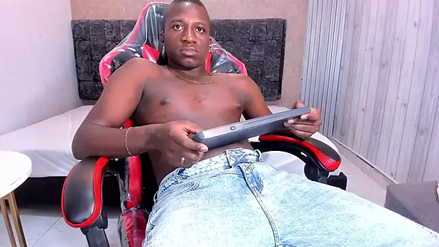 michell_joos (M twink) - 💦Flash cock and bounce