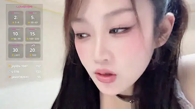 美女yueyue2003在线直播