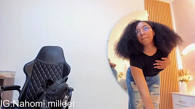 nahomi_miller - NAHOMI_MILLER's free webcam - UK Sex Cams