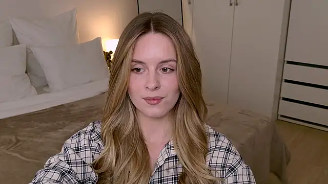 rozzitabedberry - RozzitaBedberry's free webcam