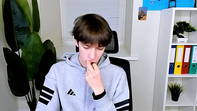 markbranston - MarkBranston's free webcam - UK Sex Cams