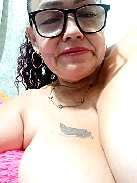 Webcam Model (Zamara_milf)  is live.Free join now!