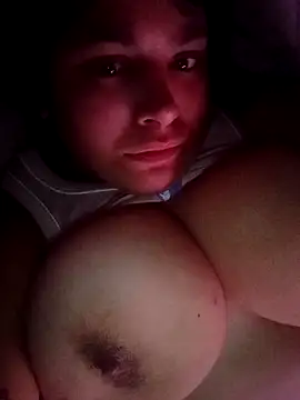 pomelit00 - Pomelit00's free webcam