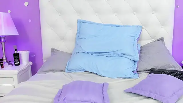 rousse_millers - Rousse_millers's free webcam