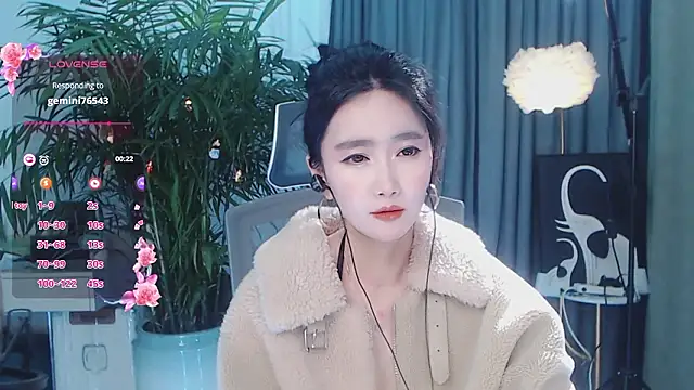 美女feifei-love在线直播