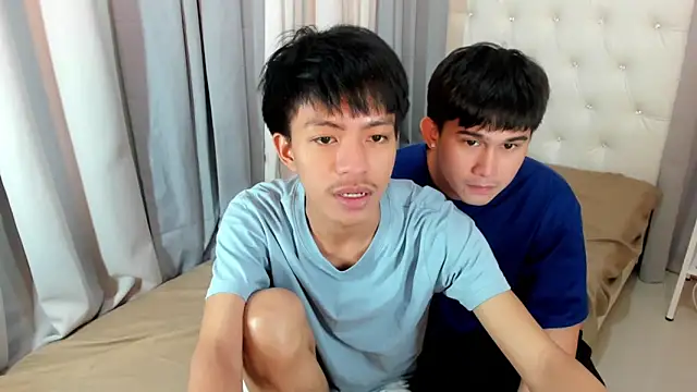 davincihugecock - Davincihugecock's free webcam - UK Sex Cams