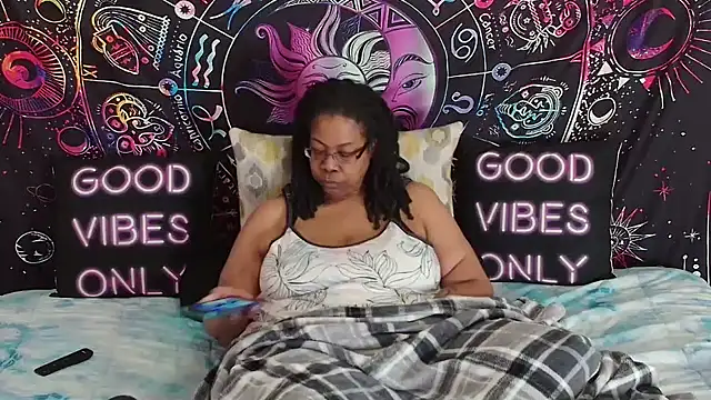 RENAESPLEASUREPALACE webcam