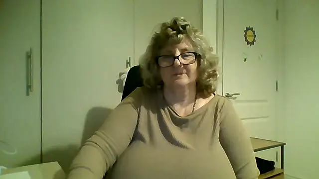 NoraJohnson6 webcam