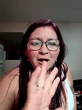 Webcam Model (marfil_milf)  is live.Free join now!