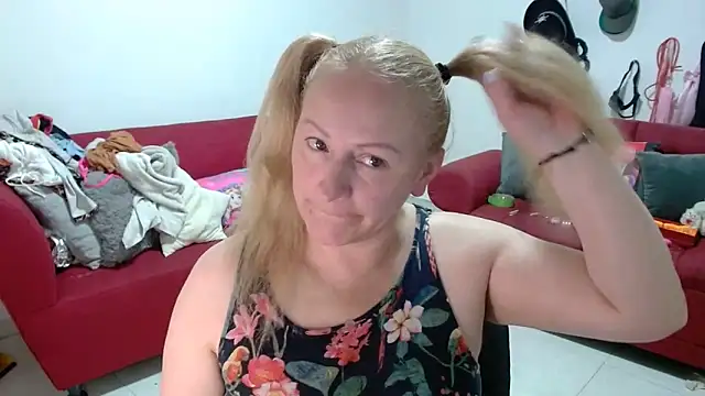 emperabigbootybigass webcam