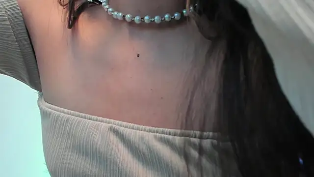 canelleGarces webcam