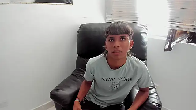 tyler_twink_boy webcam