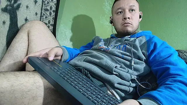 sweet_cock28 webcam