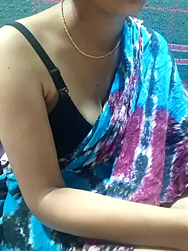 Webcam Model (call_me_mouni099) is live