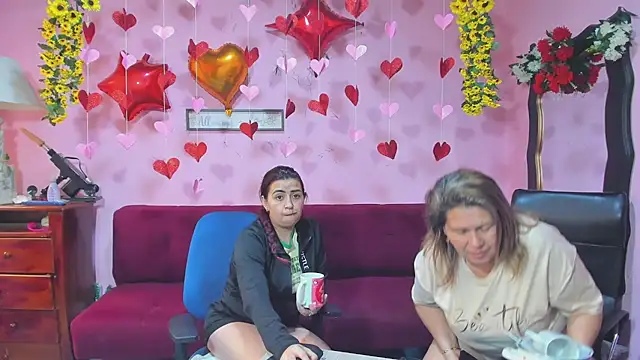 lesbiancuple - Lesbiancuple's free webcam - UK Sex Cams