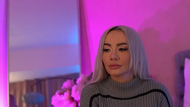 FrancescaMcGray webcam