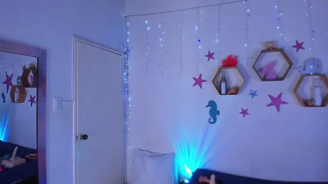 Tanissha_curly webcam