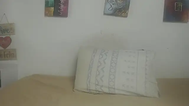 Madeline_Woods webcam