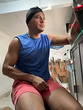 paul22cm- (Ask my age) - slide my cock out