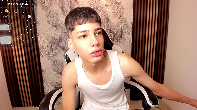 oblivion_deku (M twink) - get naked and show off those abs