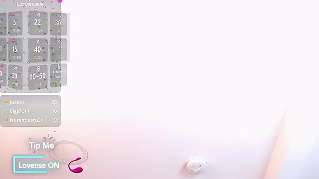 LittleAshleey webcam