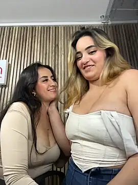 Antonella_Julieta webcam